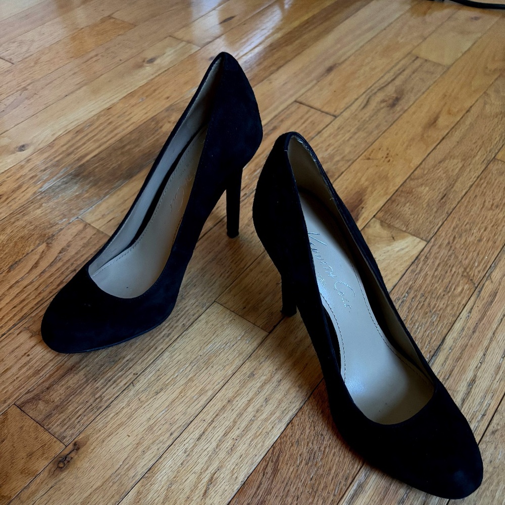 Black Velvet Kenneth Cole Pumps